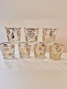 FLORIDA SEASHELL GLASSWARE Juice Rock Glasses set of 7 Gold and White Accents